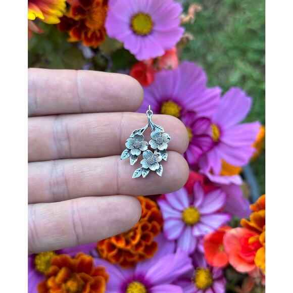 Sterling Silver Dogwood Flower Charm - Picture 1 of 5